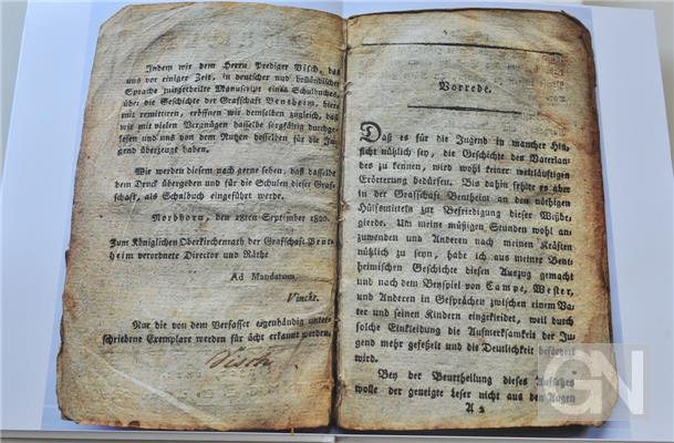 Bür­ger­stif­tung möch­te Graf­schaf­ter Schul­buch von 1821 wie­der auf­le­gen